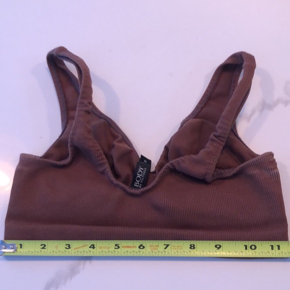 Body by Victoria Player Sports Bra · Medium support · Pull-on style - Picture 12 of 12